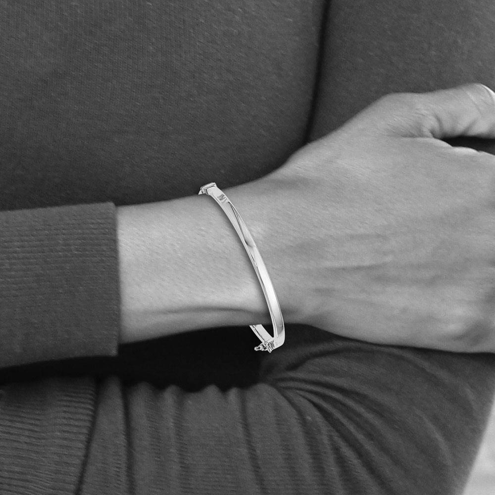 Alternative view of 4mm 14k White Gold Polished Flat Hinged Bangle Bracelet