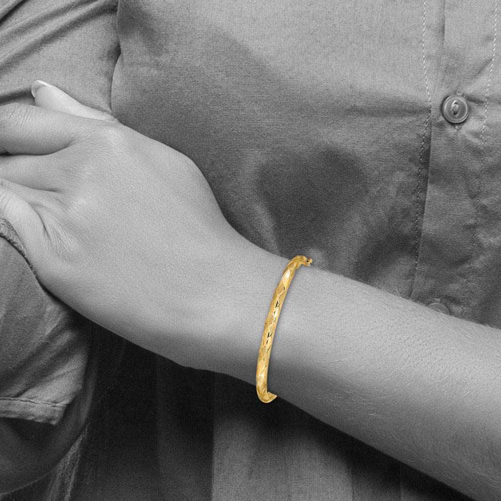 Alternate view of the 4.75mm 14k Yellow Gold Diamond Cut & Satin Hinged Bangle Bracelet by The Black Bow Jewelry Co.
