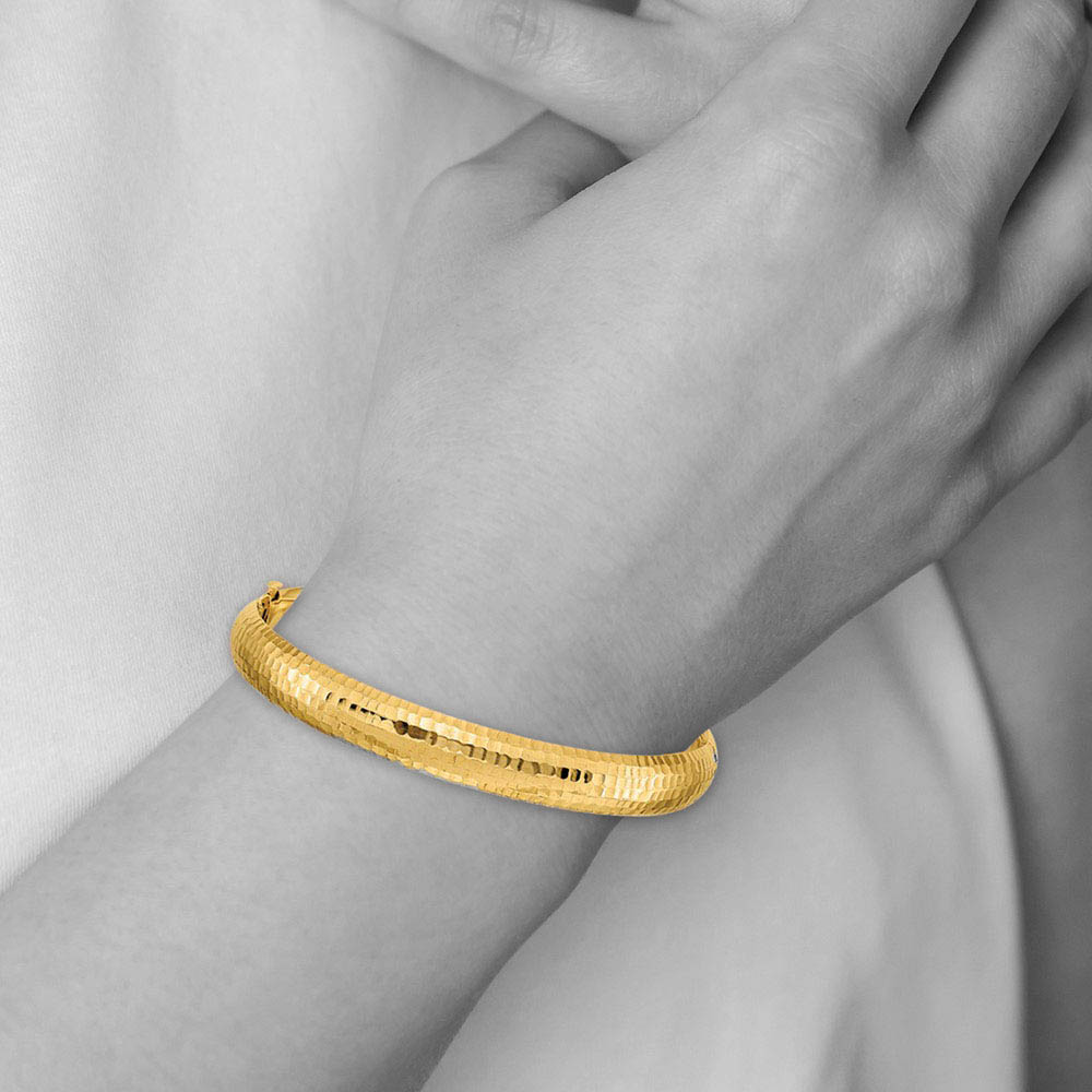 Alternate view of the 8.75mm 14k Yellow Gold Hammered Domed Hinged Bangle Bracelet by The Black Bow Jewelry Co.