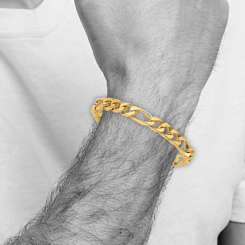 Alternate view of the Men's 14k Yellow Gold, 9mm Figaro Link Chain Bracelet - 8 Inch by The Black Bow Jewelry Co.
