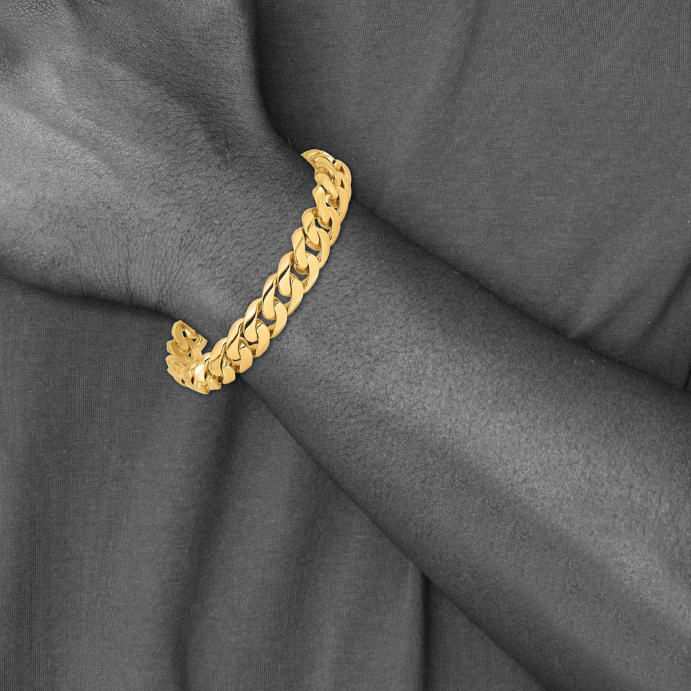 Alternate view of the Men's 14k Yellow Gold, 10.75mm Rounded Curb Chain Bracelet, 8 Inch by The Black Bow Jewelry Co.