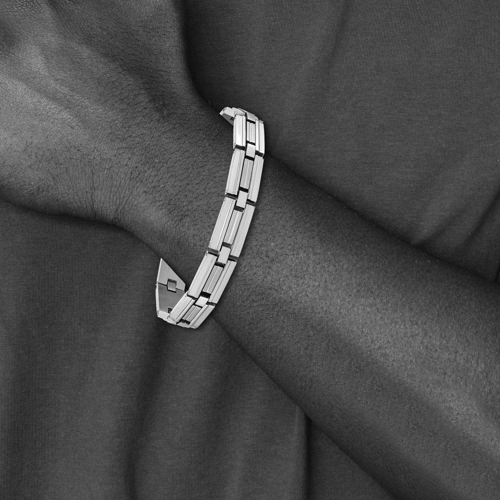 Alternate view of the Men's 9mm Stainless Steel Polished & Brushed Link Bracelet, 8.5 Inch by The Black Bow Jewelry Co.