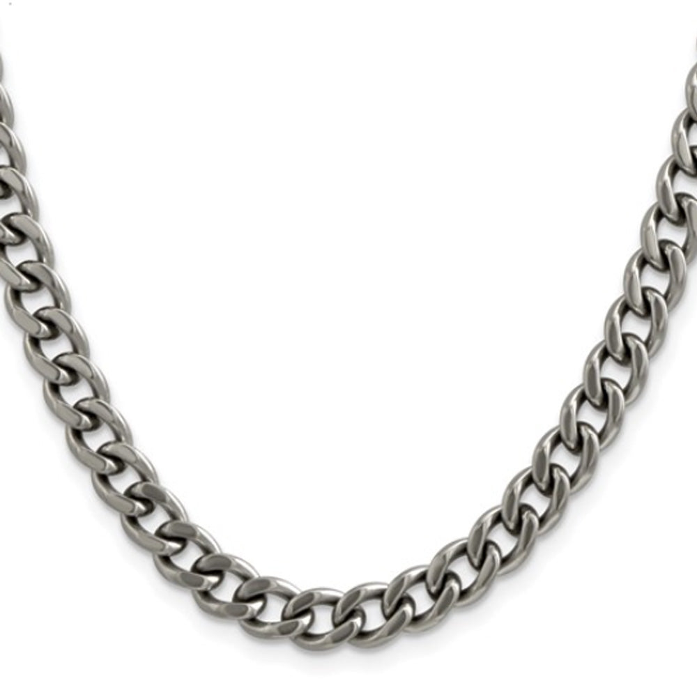 Alternate view of the Men&#39;s 7.5mm Dark Gray Titanium Classic Polished Curb Chain Necklace by The Black Bow Jewelry Co.