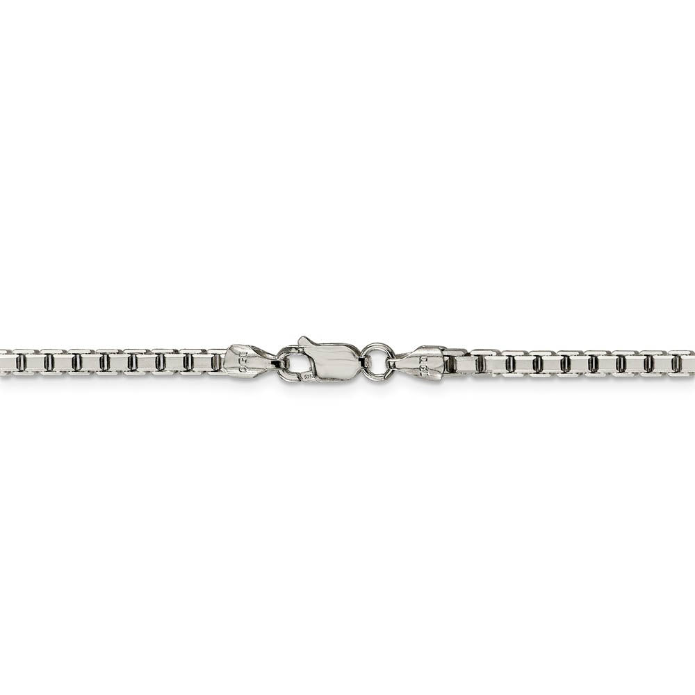 Alternate view of the 3.2mm, Sterling Silver, Diamond Cut Box Chain Necklace by The Black Bow Jewelry Co.