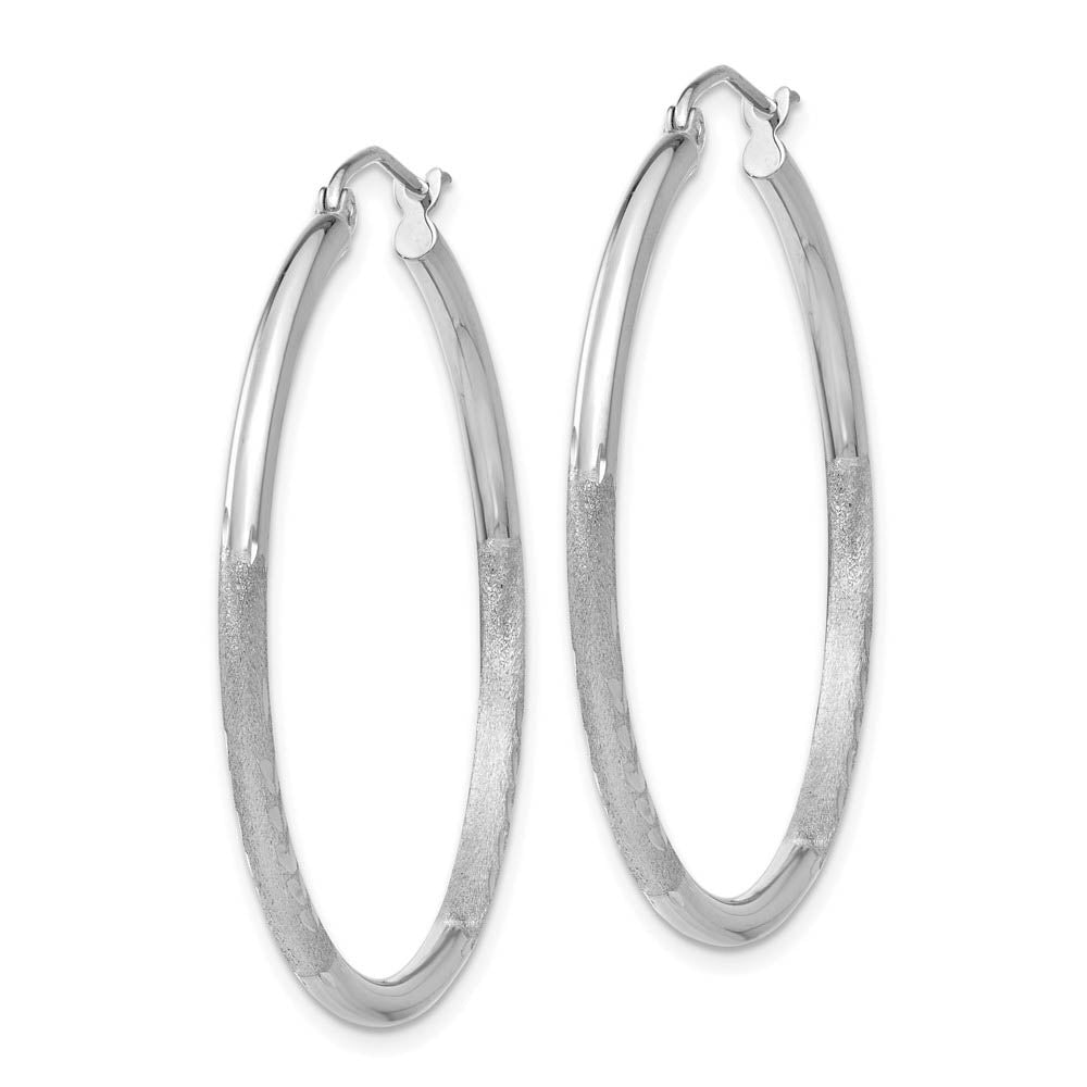 Alternate view of the 2mm x 35mm 14k White Gold Satin & Diamond-Cut Round Hoop Earrings by The Black Bow Jewelry Co.