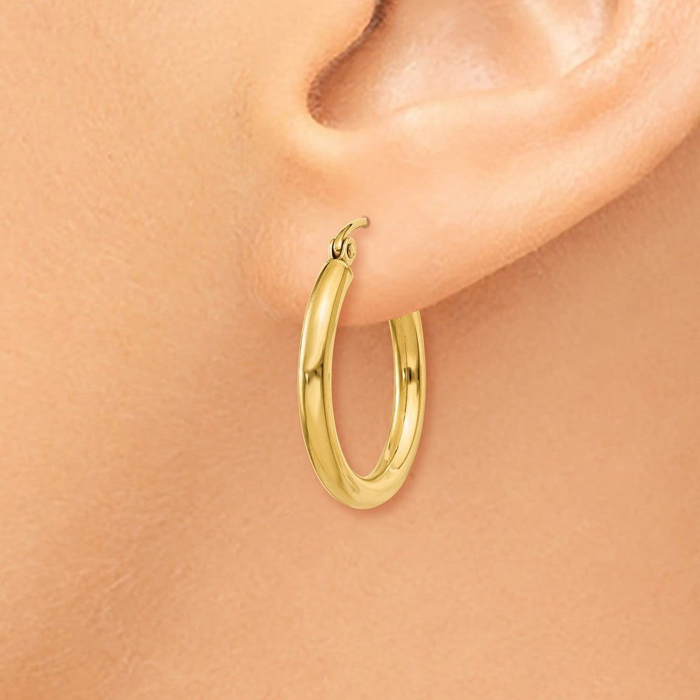 Alternate view of the 2.5mm, 14k Yellow Gold Classic Round Hoop Earrings, 20mm (3/4 Inch) by The Black Bow Jewelry Co.