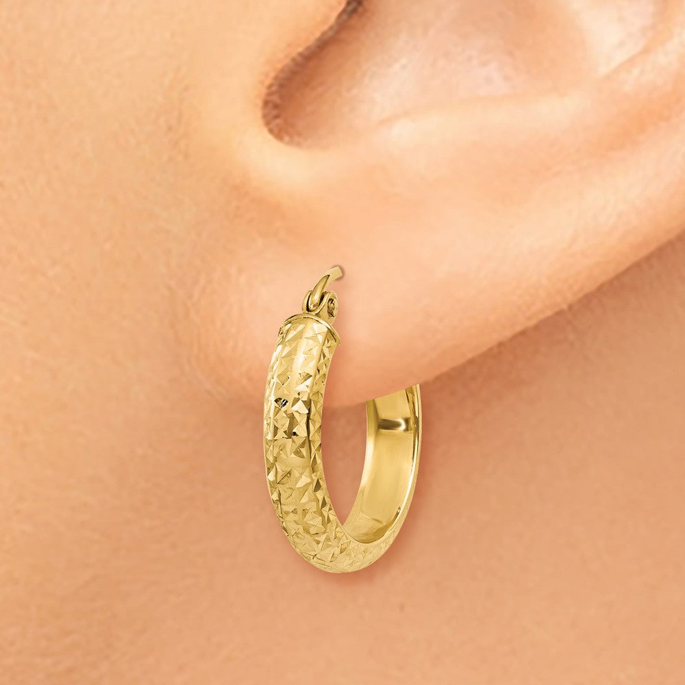 Alternate view of the 3.5mm, 14k Yellow Gold Diamond-cut Hoops, 17mm (5/8 Inch) by The Black Bow Jewelry Co.