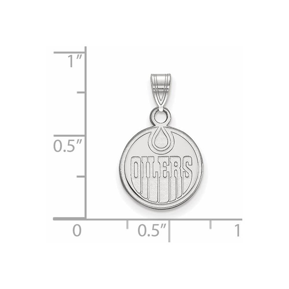 Alternate view of the Sterling Silver NHL Edmonton Oilers Small Disc Pendant by The Black Bow Jewelry Co.