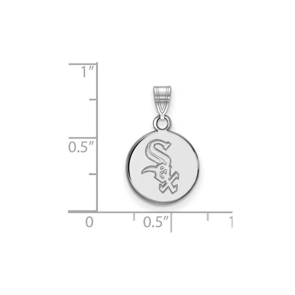 Alternate view of the 10K White Gold MLB Chicago White Sox Small Script Disc Pendant by The Black Bow Jewelry Co.