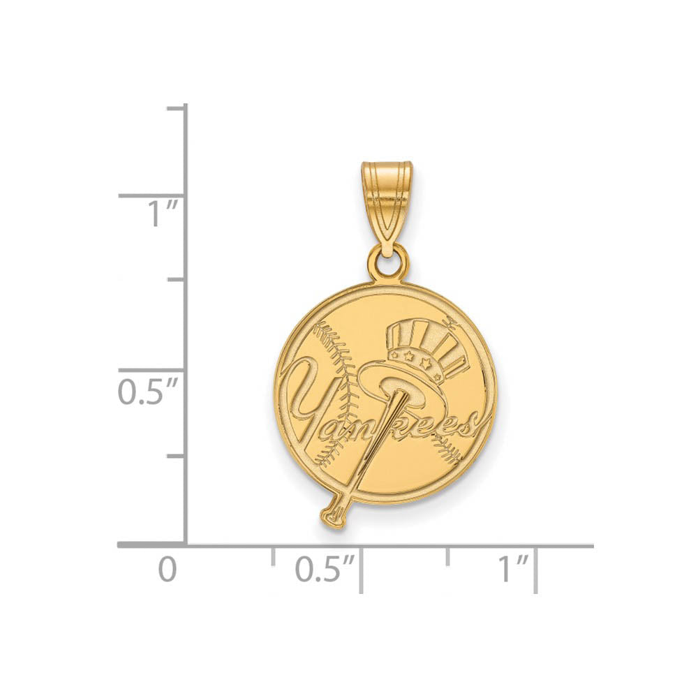 Alternate view of the 14K Yellow Gold MLB New York Yankees Medium Top Hat Script Pendant by The Black Bow Jewelry Co.