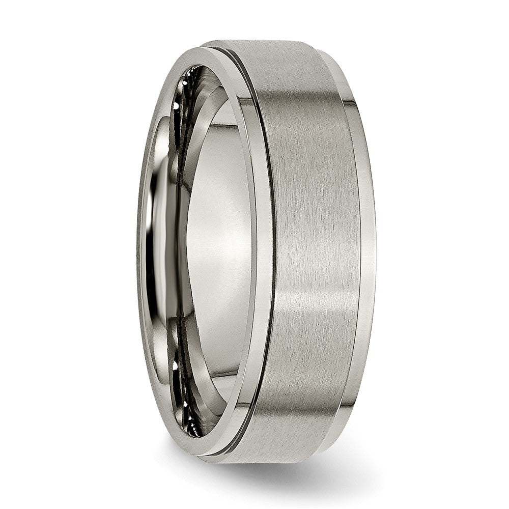 Alternate view of the 7mm Titanium Lightly Brushed Flat Ridge Edge Comfort Fit Band by The Black Bow Jewelry Co.