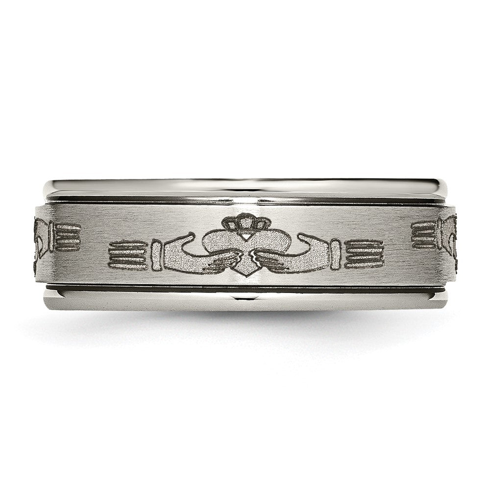 Alternate view of the 8mm Titanium Laser Etched Claddagh Grooved Edge Standard Fit Band by The Black Bow Jewelry Co.