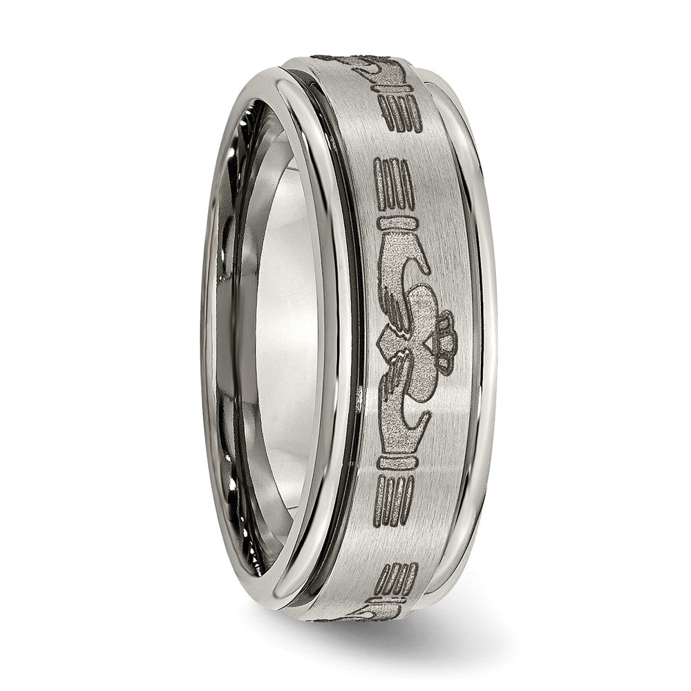 Alternate view of the 8mm Titanium Laser Etched Claddagh Grooved Edge Standard Fit Band by The Black Bow Jewelry Co.