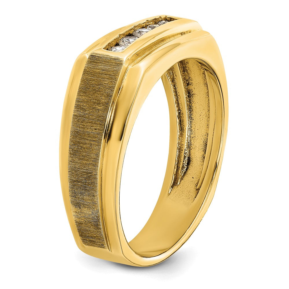 Alternate view of the Men&#39;s 8mm 14K Yellow Gold 5-Stone 1/4 Ctw Diamond Tapered Band by The Black Bow Jewelry Co.