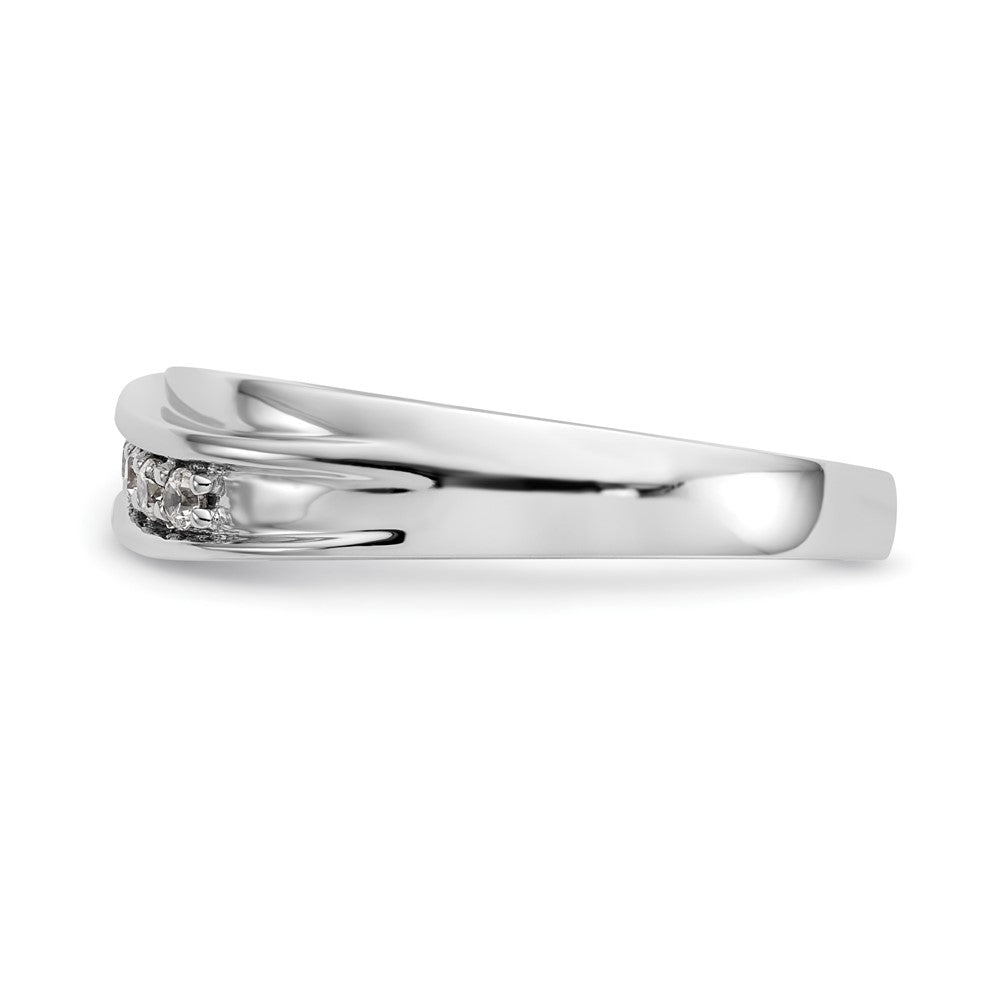 Alternate view of the Men's 6.4mm 14K White Gold 1/4 Ctw Diamond Tapered Band, Size 9 by The Black Bow Jewelry Co.