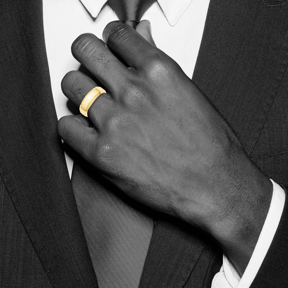 Alternate view of the 7mm 10K Yellow Gold Beveled Edge Comfort Fit Band, Size 5 by The Black Bow Jewelry Co.