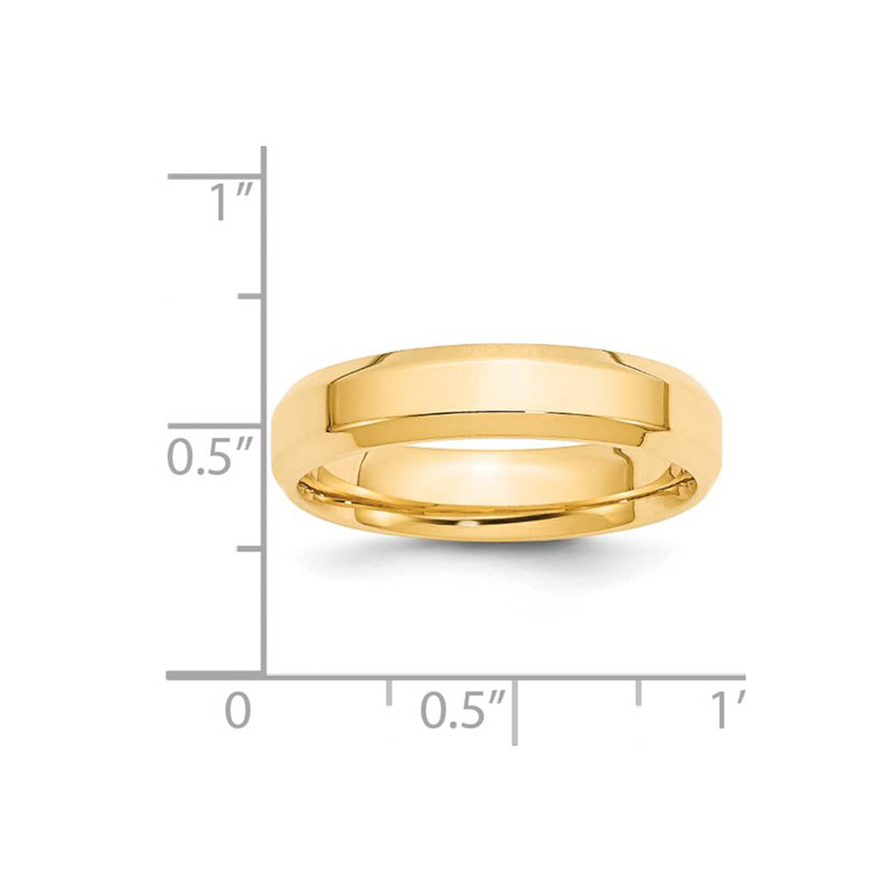 Alternate view of the 5mm 14K Yellow Gold Beveled Edge Comfort Fit Band, Size 4 by The Black Bow Jewelry Co.