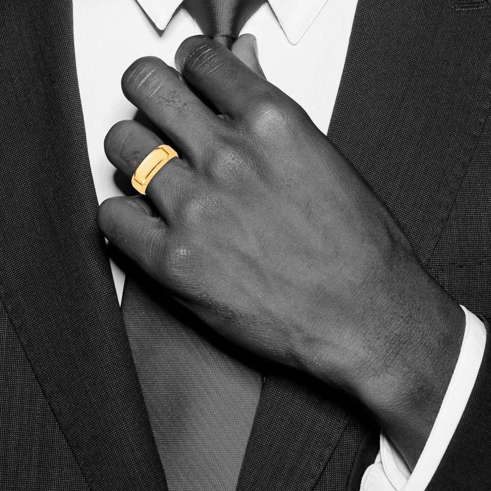 Alternate view of the 8mm 14K Yellow Gold Beveled Edge Comfort Fit Band, Size 5 by The Black Bow Jewelry Co.