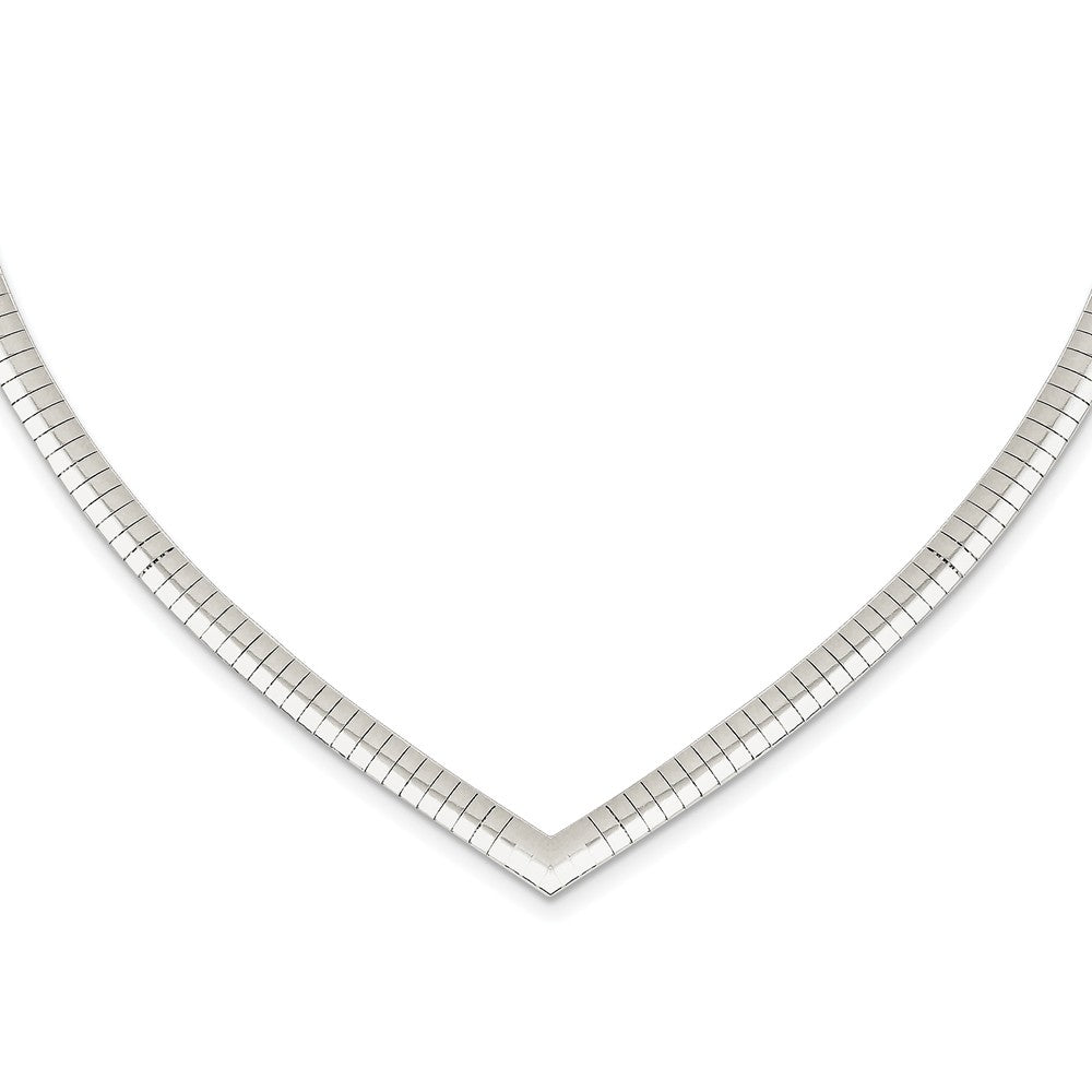 Alternate view of the 4mm Sterling Silver V-shaped Cubetto Chain Necklace, 17 Inch by The Black Bow Jewelry Co.