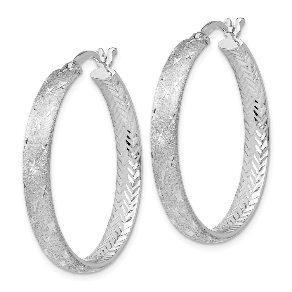 Alternate view of the 4mm Diamond-Cut Sterling Silver Round Hoop Earrings, 30mm (1 1/8 in) by The Black Bow Jewelry Co.