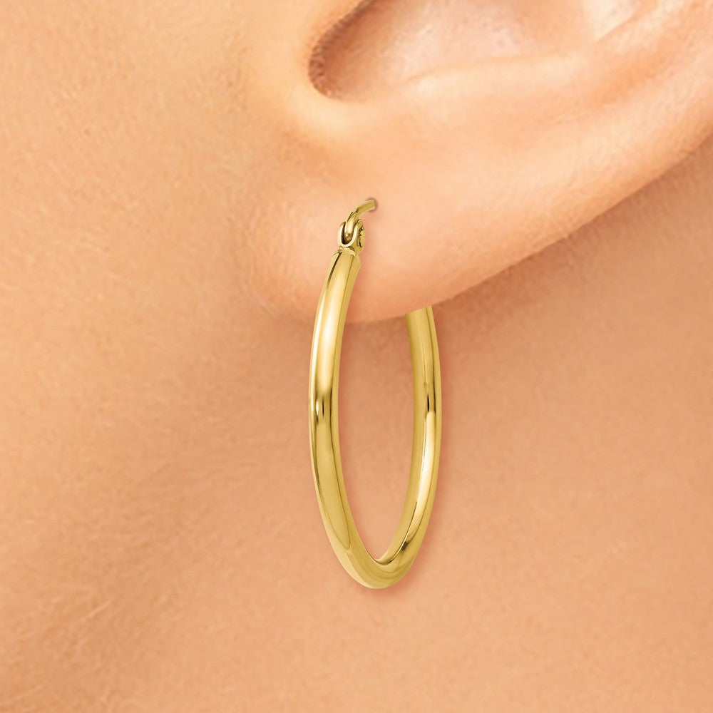 Alternate view of the 2mm Round Hoop Earrings in 14k Yellow Gold, 25mm (1 Inch) by The Black Bow Jewelry Co.