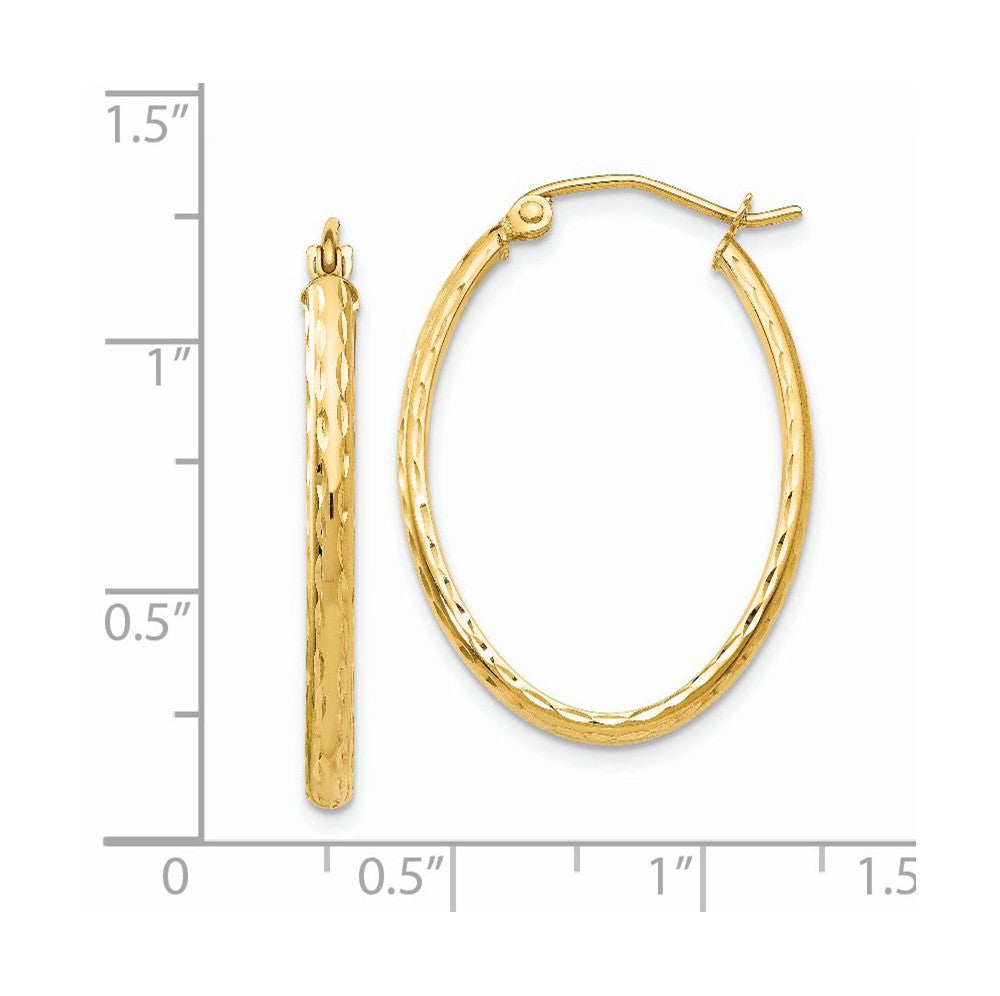 Alternate view of the 2.5mm x 30mm 14k Yellow Gold Diamond-Cut Oval Hoop Earrings by The Black Bow Jewelry Co.
