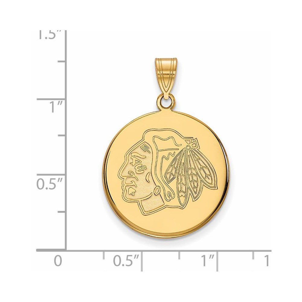 Alternate view of the 10k Yellow Gold NHL Chicago Blackhawks Large Disc Pendant by The Black Bow Jewelry Co.