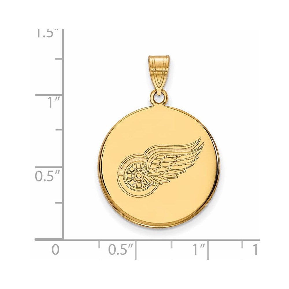 Alternate view of the 10k Yellow Gold NHL Detroit Red Wings Large Disc Pendant by The Black Bow Jewelry Co.