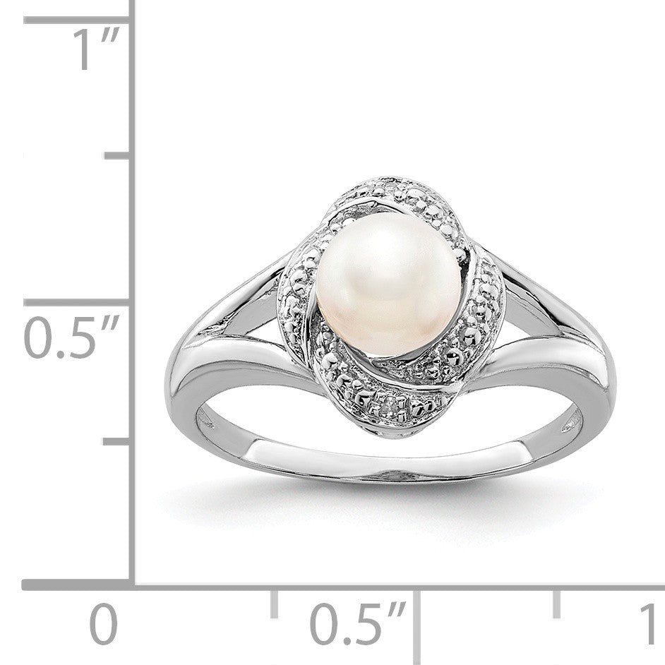 Alternate view of the Sterling Silver .01 Ctw (H-I, I2-13) Diamond &amp; FW Cultured Pearl Ring by The Black Bow Jewelry Co.